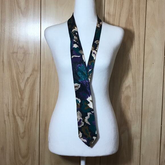 Michael James Vintage Camouflage Necktie - Picture 2 of 3
